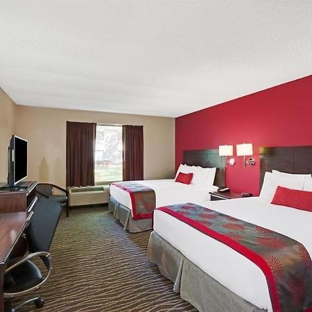 New World Inn & Conference Center Columbus Ngoại thất bức ảnh